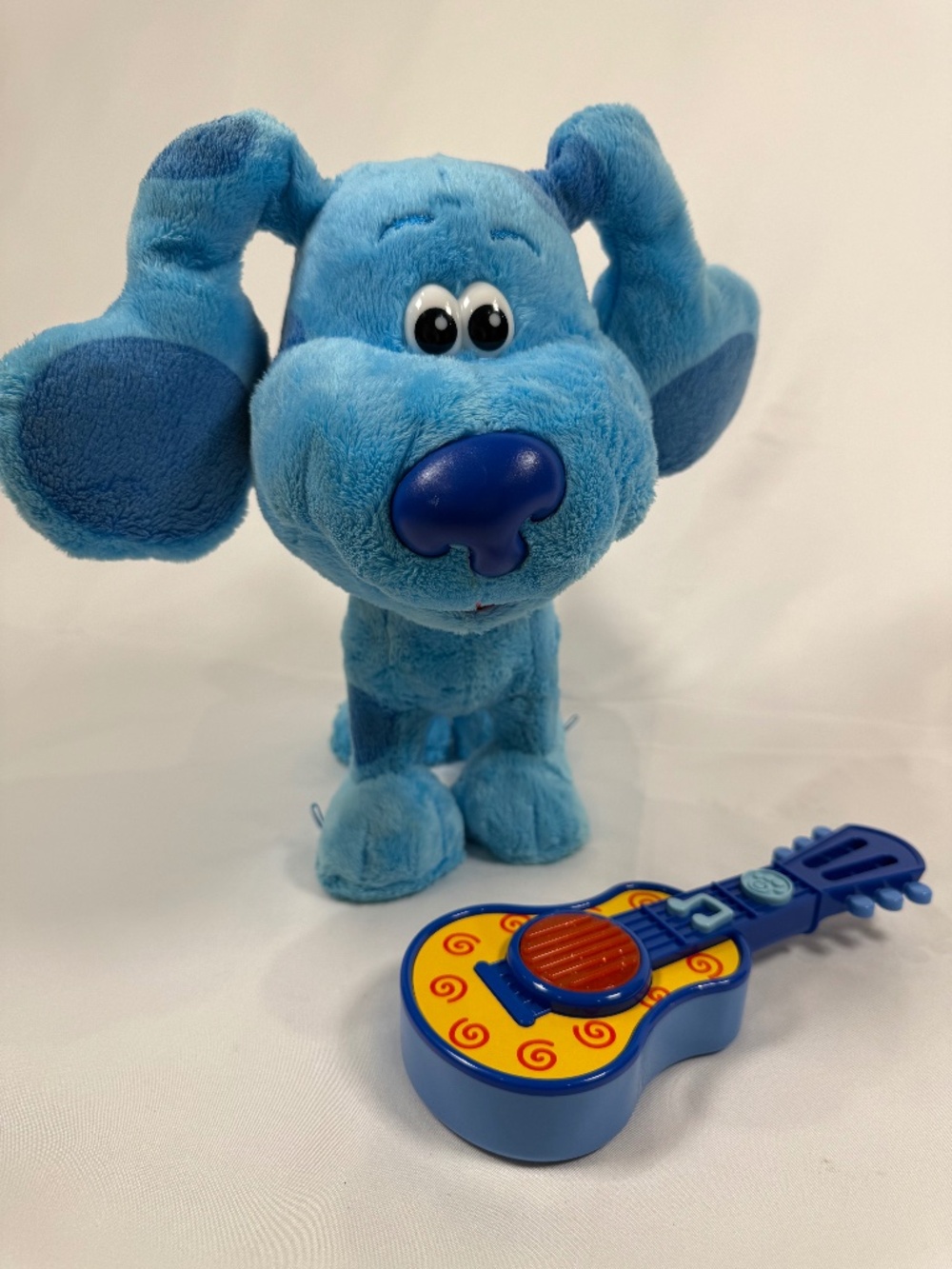 2020 Blue’s Clues & You Blue Plush Working Musical Guitar Toy